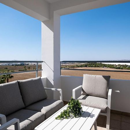 The Saline Views Makenzy Apartment ลาร์นาคา ภายนอก รูปภาพ