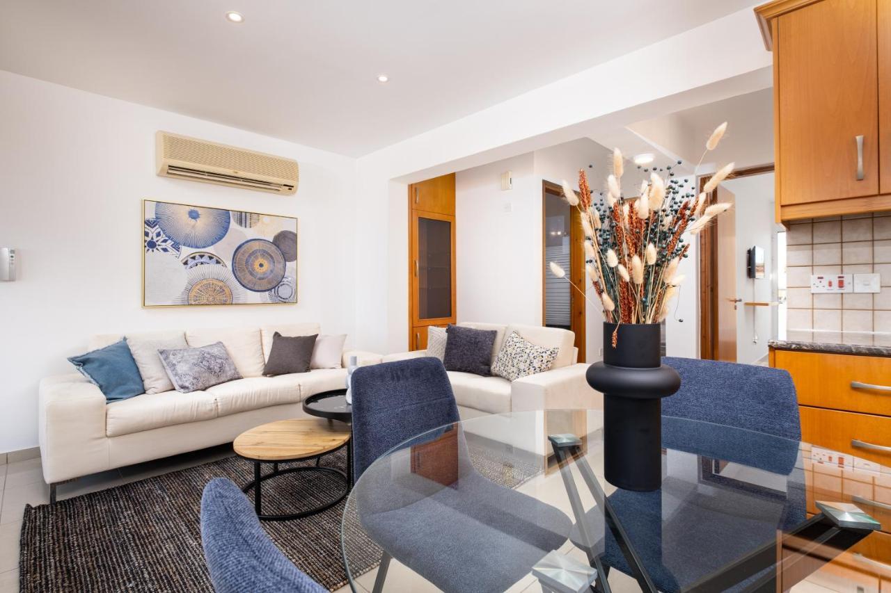 The Saline Views Makenzy Apartment ลาร์นาคา ภายนอก รูปภาพ