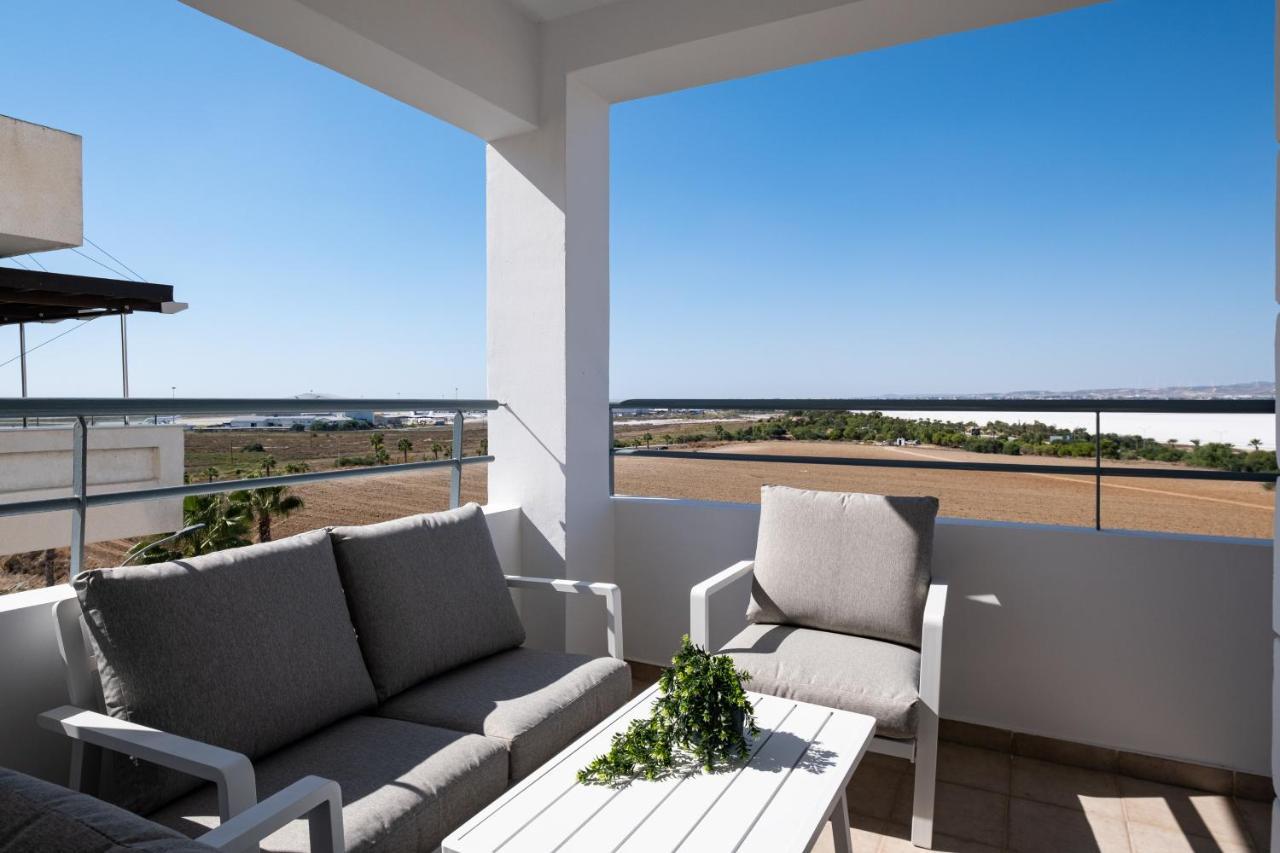 The Saline Views Makenzy Apartment ลาร์นาคา ภายนอก รูปภาพ