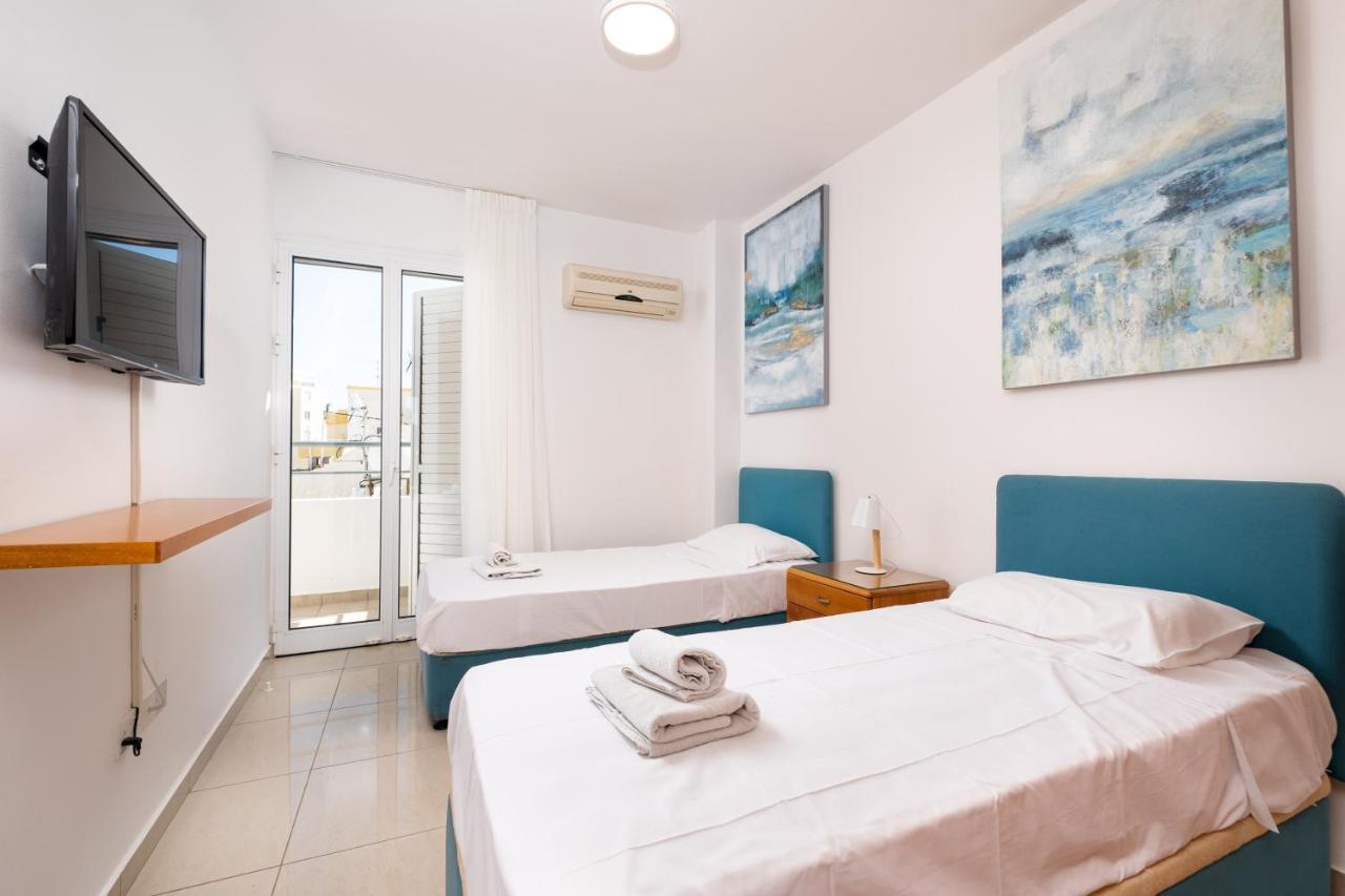 The Saline Views Makenzy Apartment ลาร์นาคา ภายนอก รูปภาพ